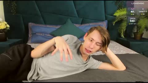 Snapshot of only_eric chatting on February 20, 2025, 7:19 pm Erick online show from February 20, 2025, 7:19 pm