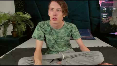 Snapshot of only_eric chatting on February 21, 2025, 9:22 pm Erick online show from February 21, 2025, 9:22 pm