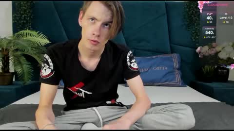 Snapshot of only_eric chatting on February 24, 2025, 8:58 pm Erick online show from February 24, 2025, 8:58 pm