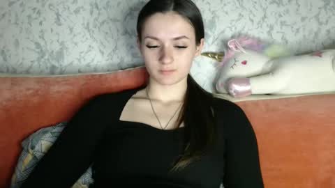 Amalia online show from February 24, 2025, 4:04 pm