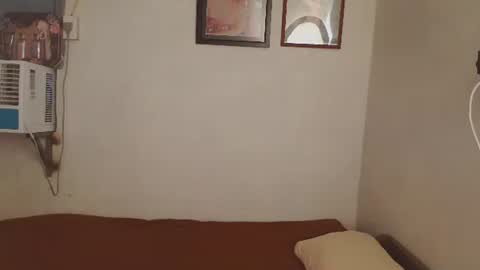 onlyjulia25 online show from October 24, 2025, 2:41 am