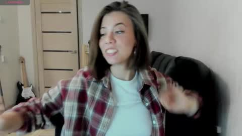 Britney online show from November 20, 2025, 6:46 am