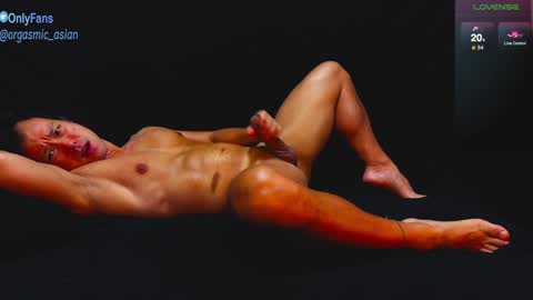 Snapshot of orgasmic_asian chatting on January 25, 2025, 8:31 pm Orgasmic Asian online show from January 25, 2025, 8:31 pm