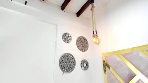 Miss Guzman  online show from January 29, 2025, 2:42 pm