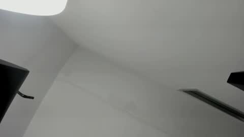 Miss Guzman  online show from September 25, 2025, 10:02 pm