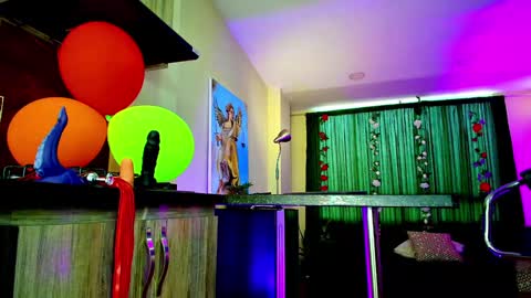 Oriana online show from February 8, 2025, 9:57 pm