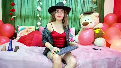 Oriana online show from February 12, 2025, 10:04 pm