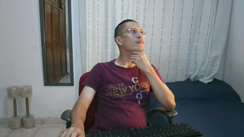 Snapshot of orionferrer chatting on December 15, 2025, 2:38 am Orion online show from December 15, 2025, 2:38 am