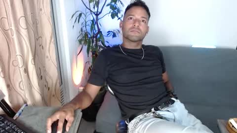Snapshot of orlando_horny chatting on October 8, 2025, 3:59 am orlando_horny online show from October 8, 2025, 3:59 am