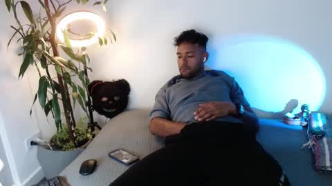 Snapshot of orlando_horny chatting on October 11, 2025, 2:44 am orlando_horny online show from October 11, 2025, 2:44 am