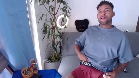 Snapshot of orlando_horny chatting on October 11, 2025, 6:39 pm orlando_horny online show from October 11, 2025, 6:39 pm