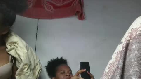 ornellahhh online show from October 5, 2025, 5:33 pm