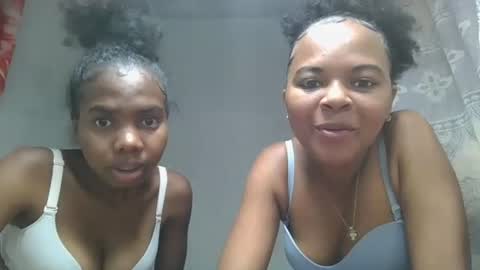 ornellahhh online show from October 7, 2025, 8:17 pm