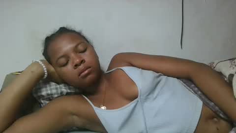 ornellahhh online show from October 21, 2025, 2:01 am