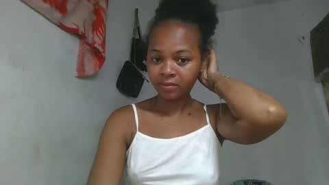 ornellahhh online show from November 5, 2025, 4:34 am