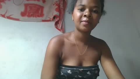 ornellahhh online show from November 21, 2025, 2:54 am