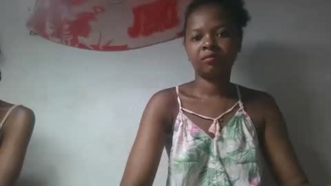 ornellahhh online show from November 23, 2025, 7:41 am