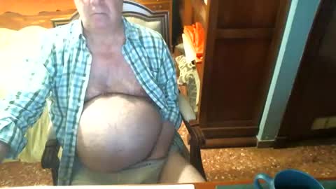 Snapshot of oscarw chatting on December 9, 2024, 5:08 pm Oscar online show from December 9, 2024, 5:08 pm