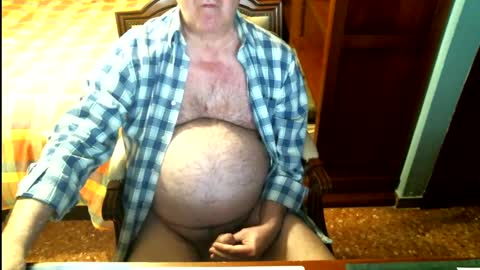 Snapshot of oscarw chatting on February 14, 2025, 5:25 pm Oscar online show from February 14, 2025, 5:25 pm