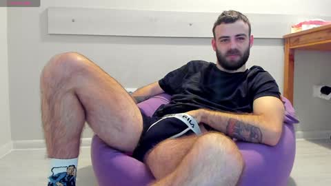 Snapshot of otishairy chatting on December 11, 2024, 4:07 am Otis online show from December 11, 2024, 4:07 am