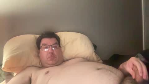 otter916 online show from February 19, 2025, 6:33 am