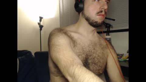 Snapshot of otterpussy chatting on February 23, 2025, 8:11 pm OtterPussy online show from February 23, 2025, 8:11 pm