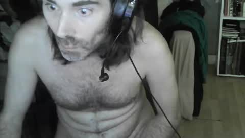 ouinnybis195625 online show from December 18, 2025, 11:27 am