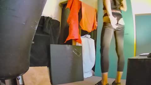 Snapshot of outtamatik chatting on January 31, 2025, 3:41 am G online show from January 31, 2025, 3:41 am