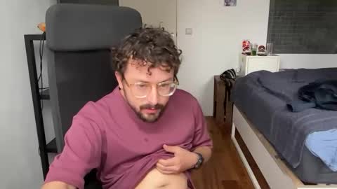 ovidius96 online show from October 3, 2025, 2:03 pm