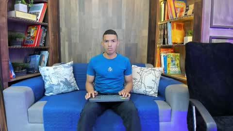 Snapshot of owenpierce1 chatting on September 11, 2025, 11:43 am Owen online show from September 11, 2025, 11:43 am