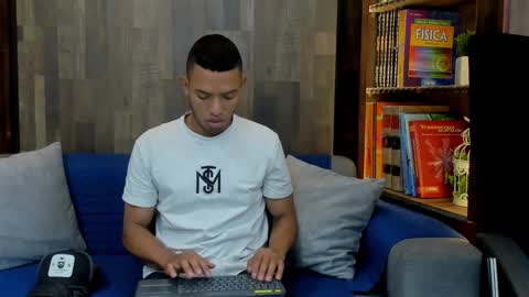 Snapshot of owenpierce1 chatting on September 25, 2025, 11:25 am Owen online show from September 25, 2025, 11:25 am