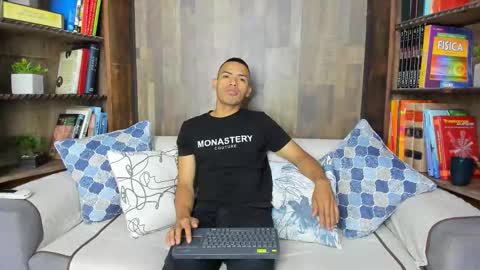 Snapshot of owenpierce1 chatting on October 3, 2025, 12:13 pm Owen online show from October 3, 2025, 12:13 pm