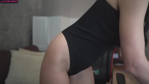 Oxana   Hi friends all my videos are 50 off check my bio online show from February 27, 2025, 9:32 am