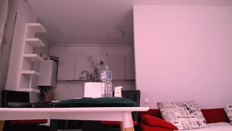 Snapshot of oxxxy__ chatting on December 21, 2024, 7:35 am OXY online show from December 21, 2024, 7:35 am