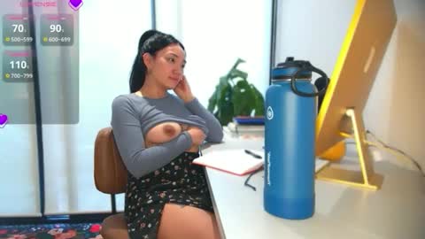 ozhmara online show from October 1, 2025, 3:29 pm