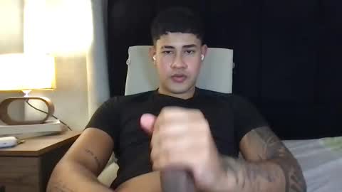 Javi    online show from January 5, 2025, 5:51 am