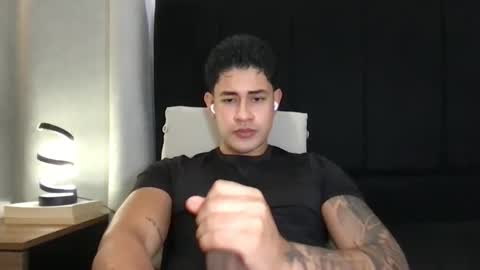 Javi    online show from October 3, 2025, 6:43 am