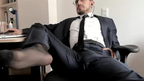 Snapshot of pablo_rincon95 chatting on December 14, 2024, 7:14 pm pablo rincon95 online show from December 14, 2024, 7:14 pm