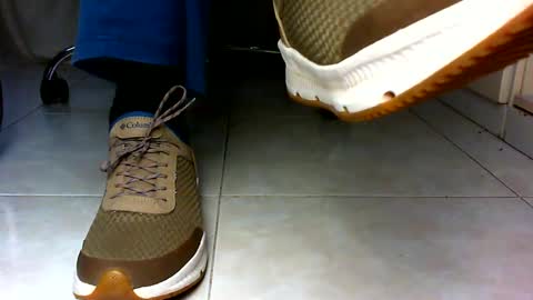 Snapshot of pablomenesssl chatting on December 23, 2024, 10:21 am Pablo Meness online show from December 23, 2024, 10:21 am