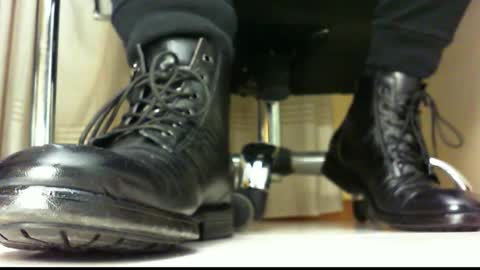 Snapshot of pablomenesssl chatting on January 8, 2025, 6:52 pm Pablo Meness online show from January 8, 2025, 6:52 pm