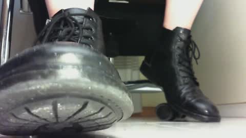 Snapshot of pablomenesssl chatting on February 11, 2025, 6:01 pm Pablo Meness online show from February 11, 2025, 6:01 pm