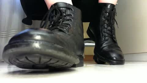 Snapshot of pablomenesssl chatting on February 18, 2025, 4:16 pm Pablo Meness online show from February 18, 2025, 4:16 pm