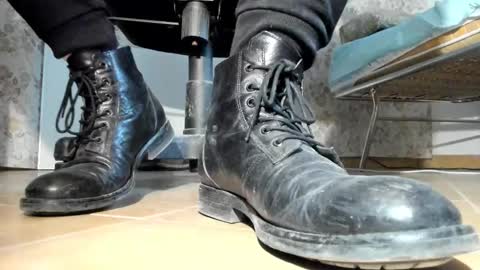 Snapshot of pablomenesssl chatting on November 9, 2025, 2:48 pm Pablo Meness online show from November 9, 2025, 2:48 pm