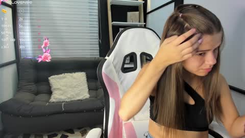 Paige online show from January 14, 2025, 8:59 pm