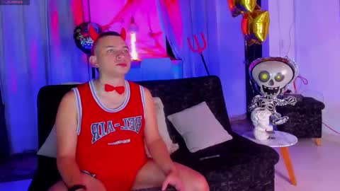 Snapshot of paisas_horny chatting on October 29, 2025, 6:37 am LIAN AND JACK online show from October 29, 2025, 6:37 am