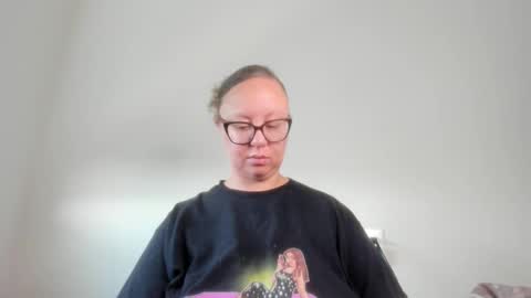 Snapshot of paisleehaze chatting on September 14, 2025, 1:43 pm Paislee Haze online show from September 14, 2025, 1:43 pm