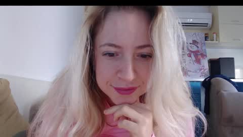 Snapshot of pam_fans chatting on January 2, 2025, 8:39 am BABE online show from January 2, 2025, 8:39 am