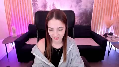 Snapshot of pambeeslyy chatting on March 9, 2025, 2:32 pm Pam online show from March 9, 2025, 2:32 pm