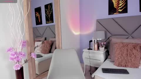 Snapshot of pamela_duque30 chatting on September 28, 2025, 12:32 pm Pamela Duque online show from September 28, 2025, 12:32 pm