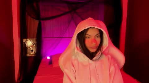 Snapshot of pamelaascott chatting on November 19, 2025, 4:23 am P A M online show from November 19, 2025, 4:23 am